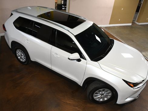 Used 2024 Toyota Grand Highlander FWD image 73