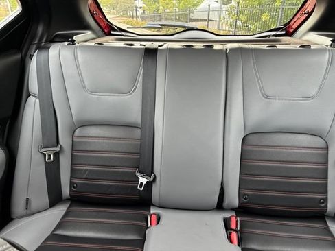 Used 2023 Nissan Kicks SR w/ SR Premium Package FWD image 17