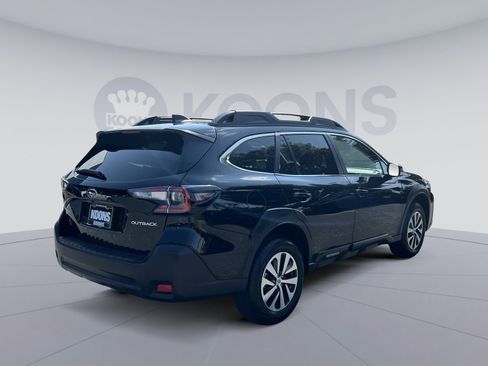 Used 2025 Subaru Outback Premium AWD/4WD image 7