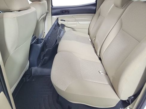 Used 2013 Toyota Tacoma PreRunner w/ SR5 Pkg RWD image 12