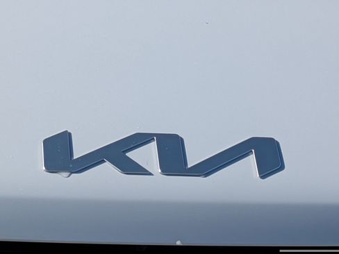 New 2026 Kia Sorento S w/ S Panoramic Sunroof Package FWD image 14
