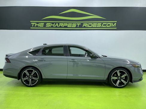 Used 2024 Honda Accord Sport image 11