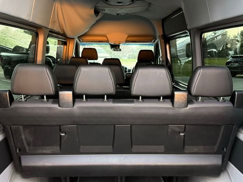 Used 2018 Mercedes-Benz Sprinter 2500 image 37