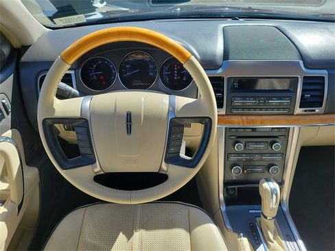 Used 2012 Lincoln MKZ image 16