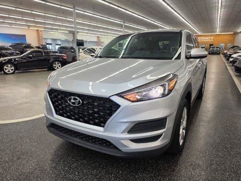 Used 2019 Hyundai Tucson SE FWD image 2