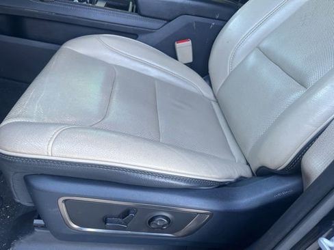 Used 2019 RAM 1500 Limited image 9