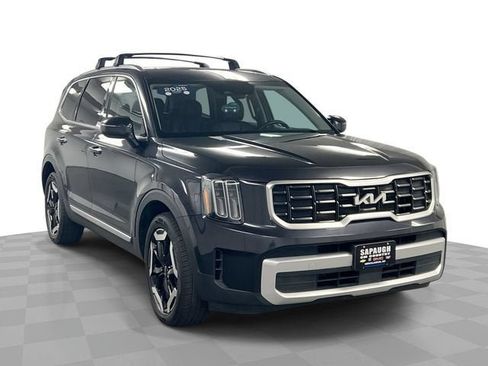 Used 2025 Kia Telluride S AWD/4WD image 1