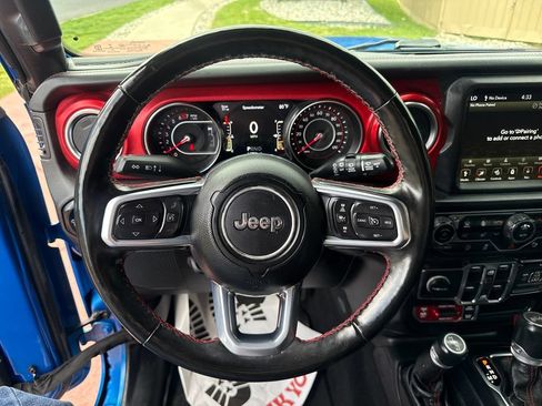 Used 2021 Jeep Wrangler Unlimited Rubicon AWD/4WD image 16