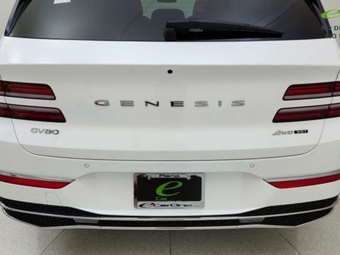 Used 2025 Genesis GV80 3.5T Prestige AWD/4WD image 11