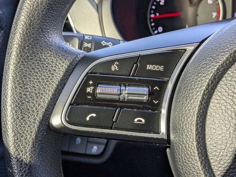 Used 2023 Kia Seltos LX image 24