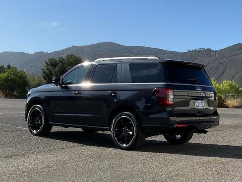 Certified 2024 Ford Expedition Limited image 4