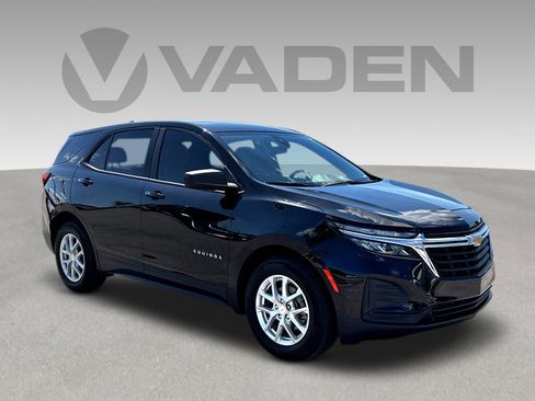 Certified 2024 Chevrolet Equinox LS w/ LS Convenience Package FWD image 1
