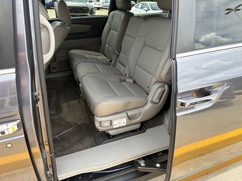 Used 2016 Honda Odyssey EX-L image 14