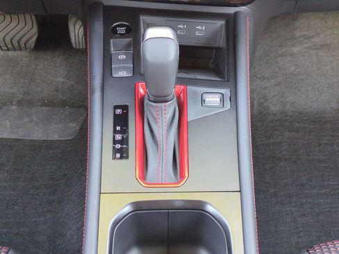 New 2026 Nissan Kicks SR FWD image 19