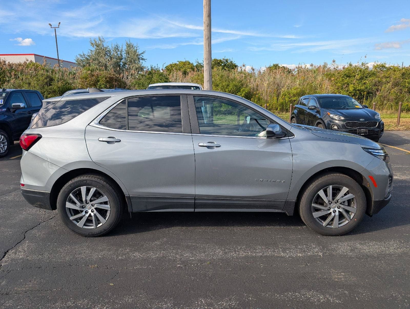 Used 2024 Chevrolet Equinox LT AWD/4WD image 7