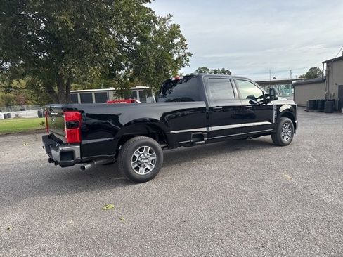 New 2026 Ford F350 Lariat image 36