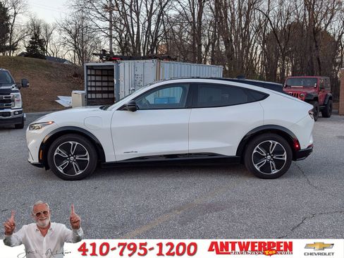 Used 2023 Ford Mustang Mach-E Premium image 6