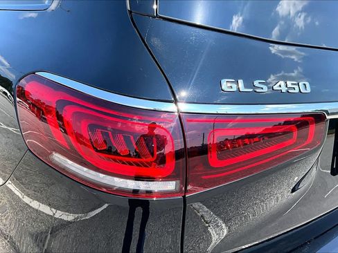 Used 2023 Mercedes-Benz GLS 450 4MATIC image 29