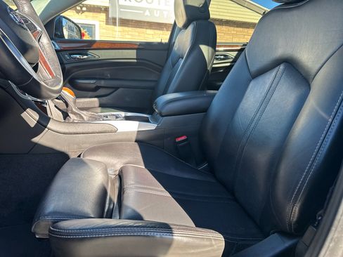 Used 2016 Cadillac SRX Luxury w/ Driver Awareness Package image 18