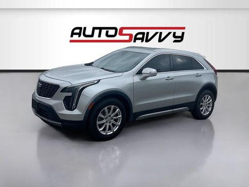 Used 2021 Cadillac XT4 Premium Luxury w/ Technology Package FWD image 3