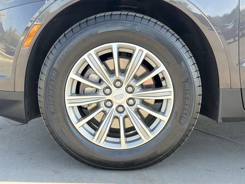 Used 2017 Cadillac XT5 Luxury image 9