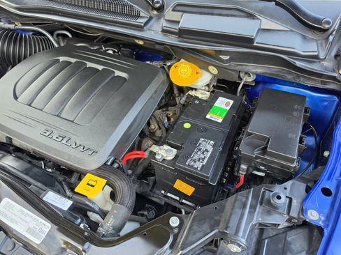 Used 2019 Dodge Grand Caravan SE FWD image 39