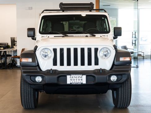 Used 2020 Jeep Wrangler Unlimited Sport S AWD/4WD image 2