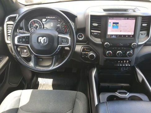 Used 2022 RAM 1500 Big Horn AWD/4WD image 14