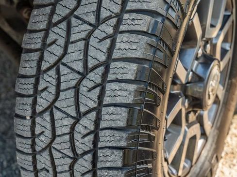 Used 2021 RAM 2500 Limited image 16