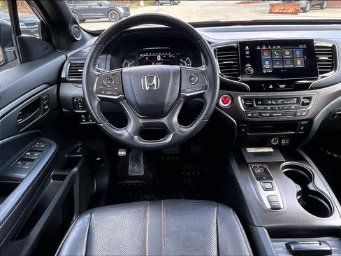 Used 2023 Honda Passport TrailSport image 17