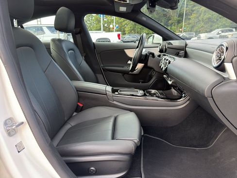 Used 2025 Mercedes-Benz CLA 250 4MATIC image 23