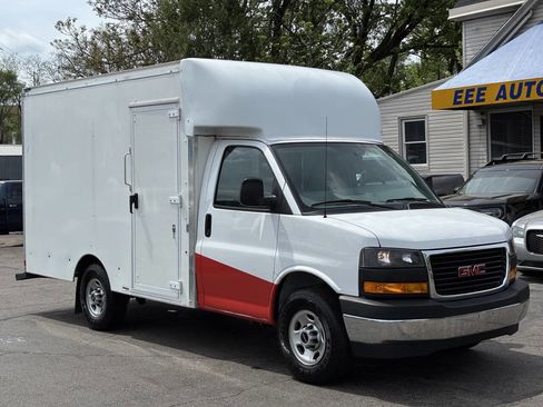 Used 2021 GMC Savana 3500 w/ Power Convenience Package image 2