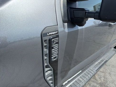 Used 2025 Ford F350 Lariat w/ Black Appearance Package AWD/4WD image 17