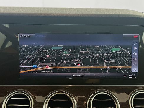 Used 2018 Mercedes-Benz E 300 image 22