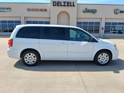 Used 2017 Dodge Grand Caravan SE w/ Power Window Group