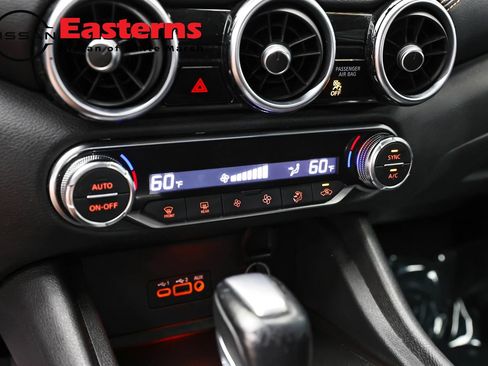 Used 2023 Nissan Sentra SR w/ Midnight Edition Package FWD image 19