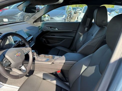 Used 2023 Cadillac CT4 Luxury RWD image 11
