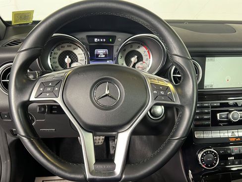 Used 2014 Mercedes-Benz SLK 250 image 5