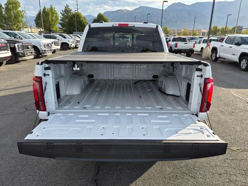 Used 2024 Ford F150 Lariat w/ Tow/Haul Package AWD/4WD image 30