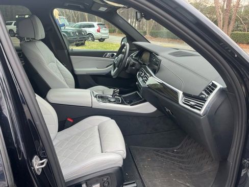 Used 2023 BMW X5 xDrive40i w/ M Sport Package image 12