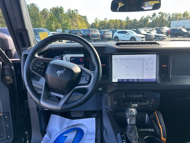 Certified 2024 Ford Bronco Badlands AWD/4WD image 10