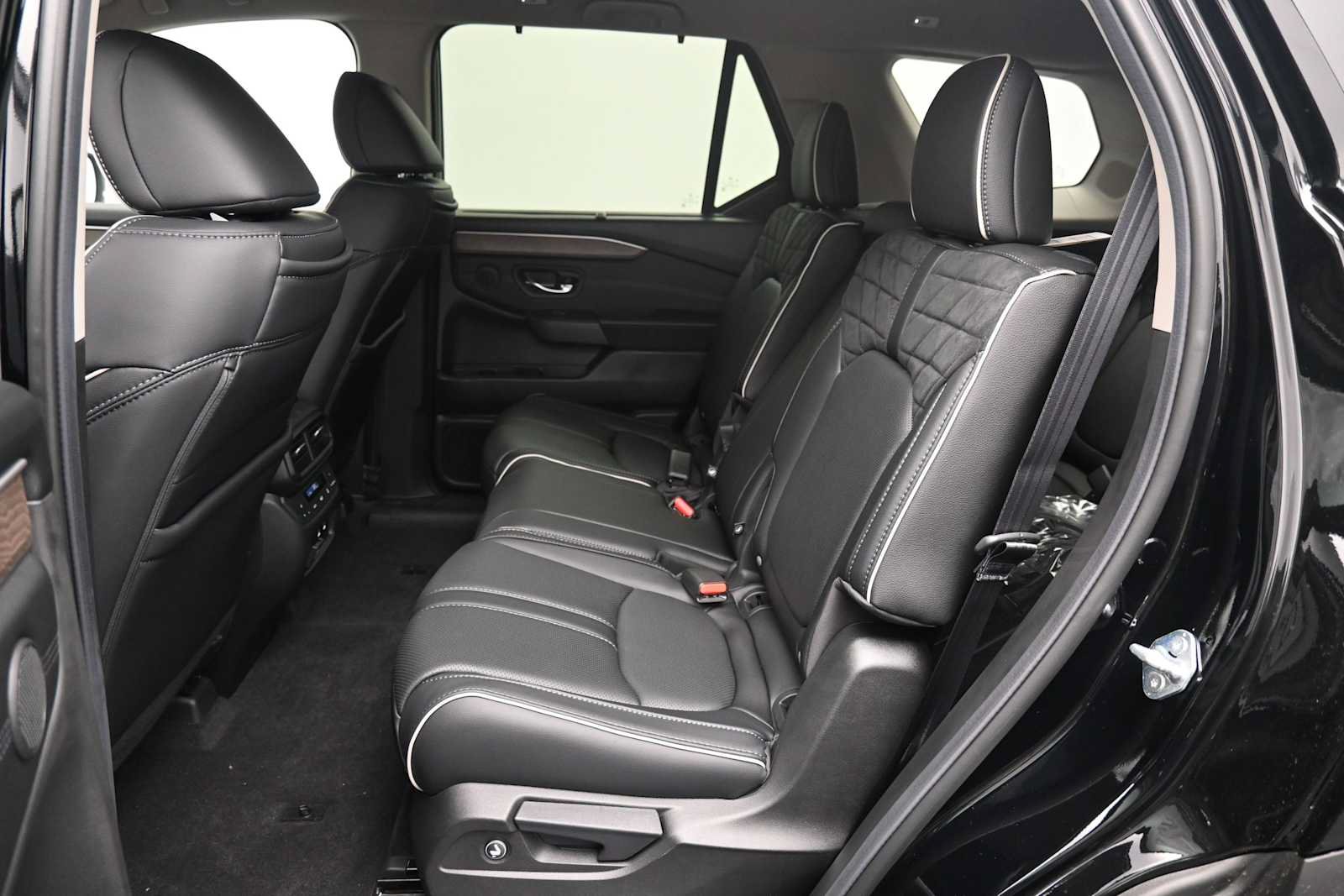 New 2026 Honda Pilot Elite image 13