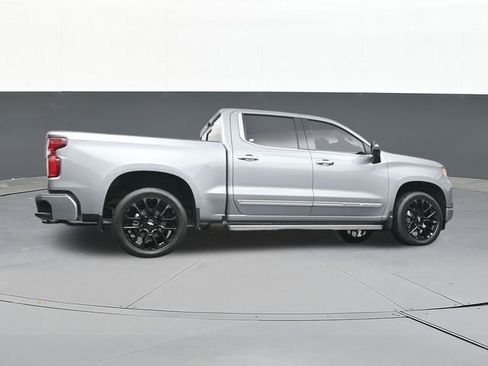 Used 2025 Chevrolet Silverado 1500 High Country AWD/4WD image 64