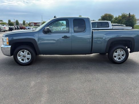 Used 2013 Chevrolet Silverado 1500 LT w/ All-Star Edition AWD/4WD image 3