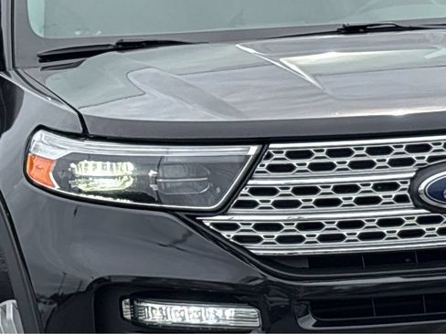 Used 2020 Ford Explorer XLT w/ Comfort Package AWD/4WD image 27