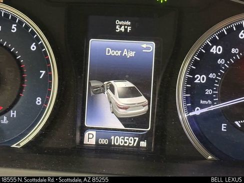 Used 2016 Toyota Camry LE image 18