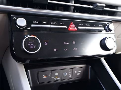 Used 2025 Hyundai Tucson SEL AWD/4WD image 14