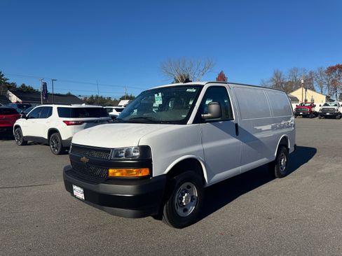 New 2025 Chevrolet Express 2500 WT w/ Safety Package image 7