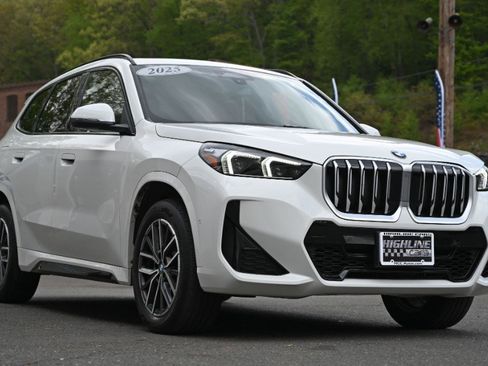 Used 2025 BMW X1 xDrive28i AWD/4WD image 10