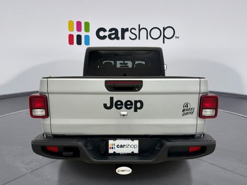 Used 2023 Jeep Gladiator Sport AWD/4WD image 4